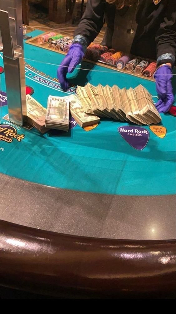 پاکستان کے Chicken Road Glory Casino کھلاڑیوں کے لیےجیک پاٹ گیم